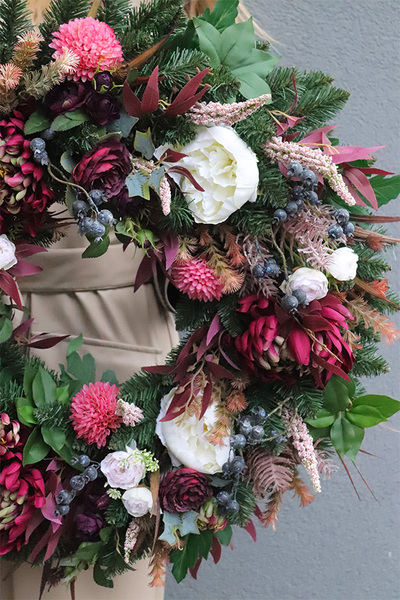 Merlot 2, jesienny wieniec nagrobny z dyniami, śr.