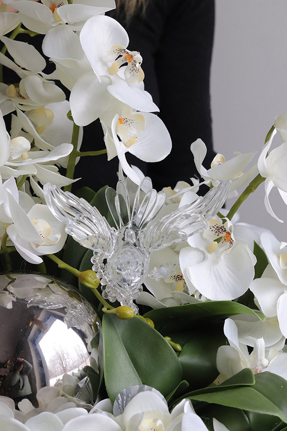 Dekoria Crystal 2, kompozycja kwiatowa w srebrnym naczyniu