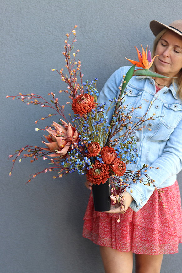 Domero, bukiet nagrobny we wkładzie, dł.74cm