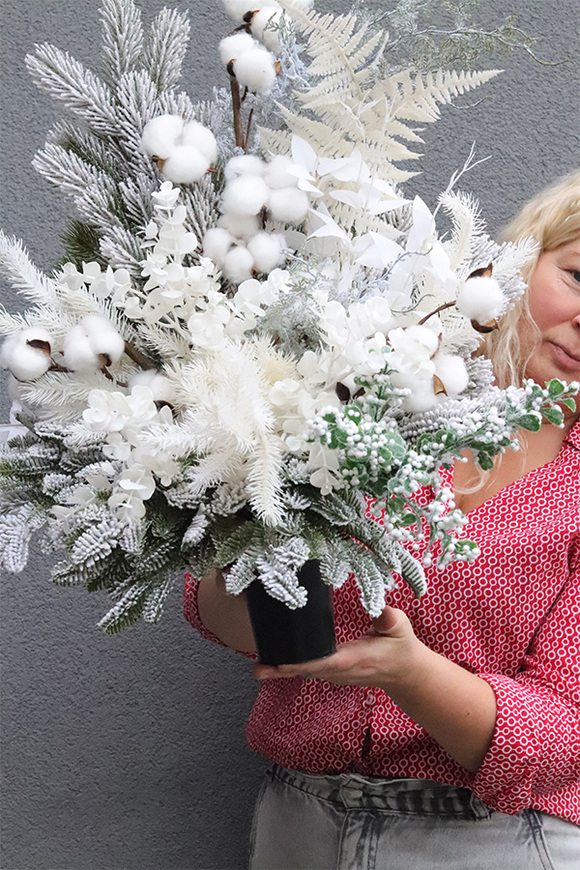 White Winter, zimowy bukiet nagrobny we wkładzie