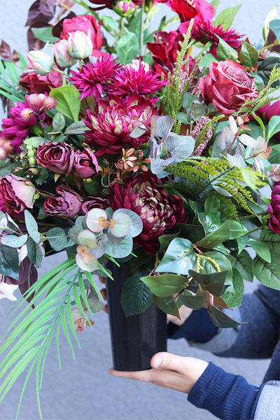 Bordelie, jesienny bukiet nagrobny we wkładzie