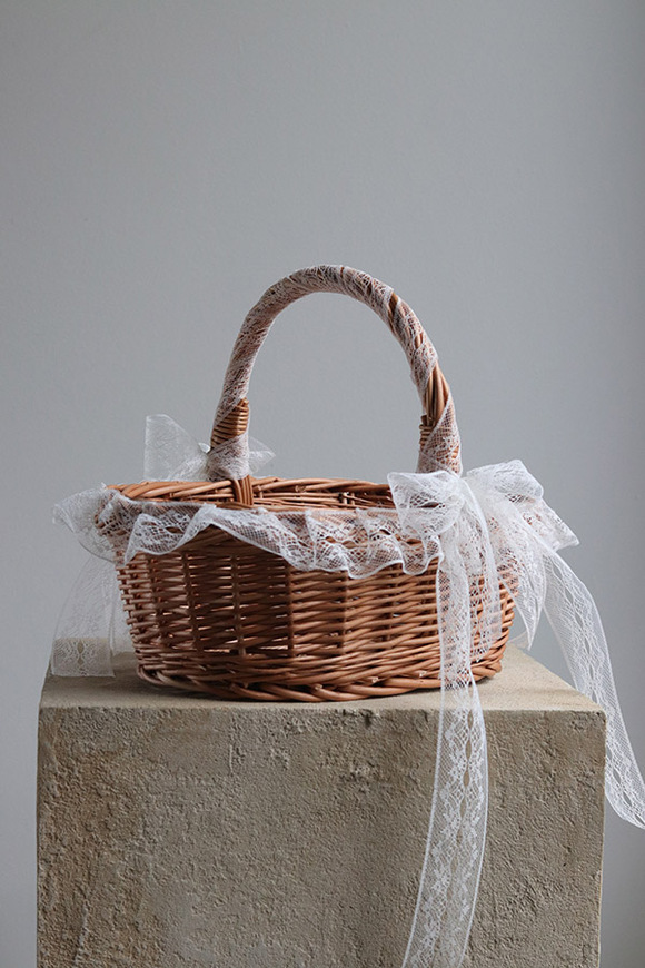 Frills, dekorowany koszyczek wielkanocny