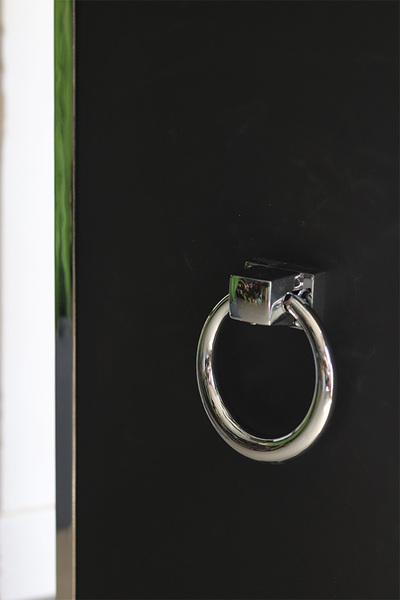 Royal Grey, metalowa donica z półką