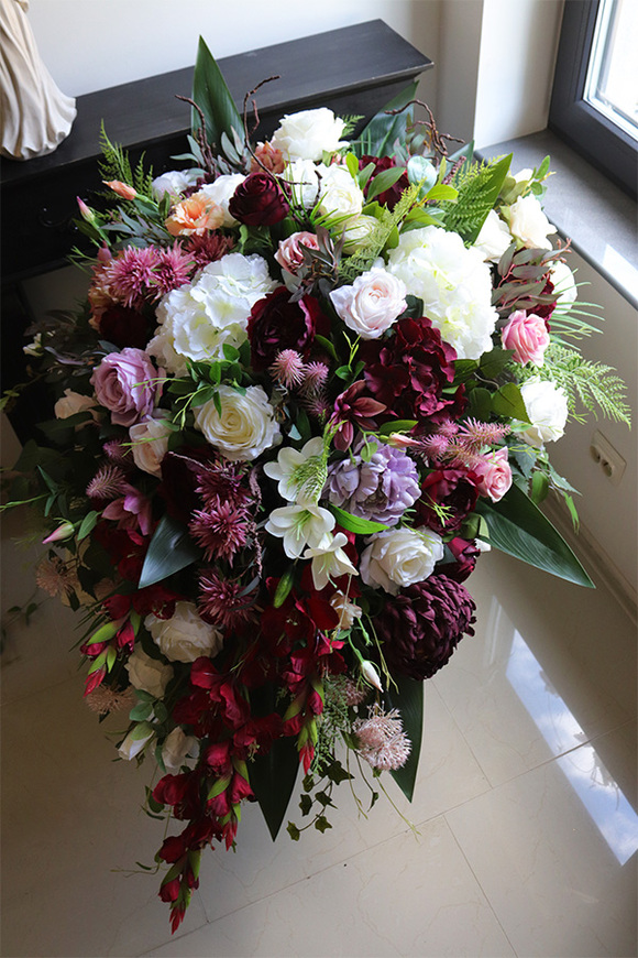 Excelsior Big, kompozycja kwiatowa nagrobna