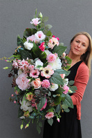 Medyta, kompozycja nagrobna w łódce