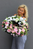 Pink Lussano, wieniec nagrobny