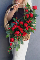 Aurelia Red Rose, nagrobna dekoracja kwiatowa w skrzynce