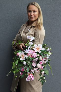 Ytrena Pink, bukiet nagrobny we wkładzie, dł.58cm 