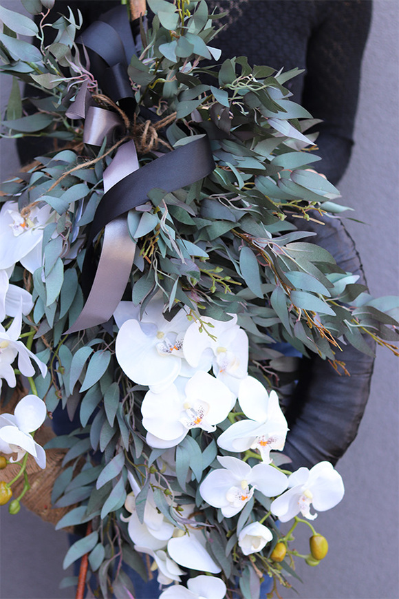  Elanea Nero Orchid 3, elegancki wieniec nagrobny