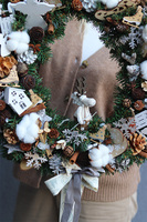 Ren Ski, zimowy wianek z reniferem i piernikami