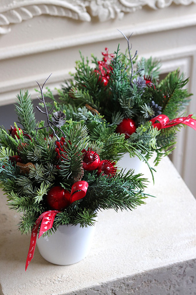 Figaro Hilton Mini, świąteczny stroik z jagodami