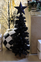 Black Winter, dekoracyjna choinka sztuczna w jucie z gwiazdą