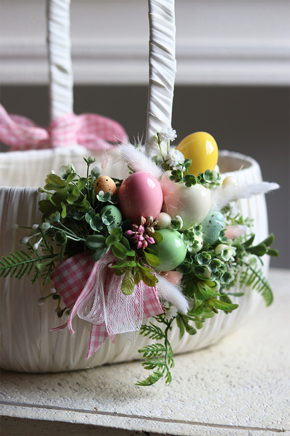 Pastelis, dekorowany koszyczek wielkanocny