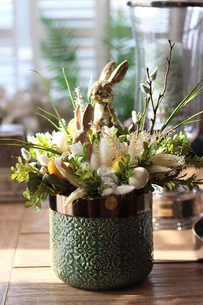 dekoracja wielkanocna w zielonej donicy Bunny A Star