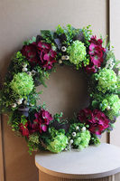 dekoracyjny fioletowo-zielony wianek, W Hortensjach