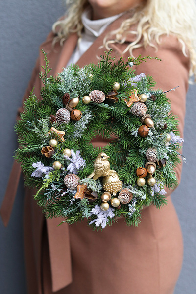 Frederico Winter, bożonarodzeniowy wianek z ptaszkiem