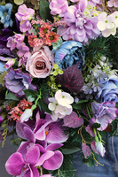 Mystery Geffea, fioletowa wiązanka nagrobna