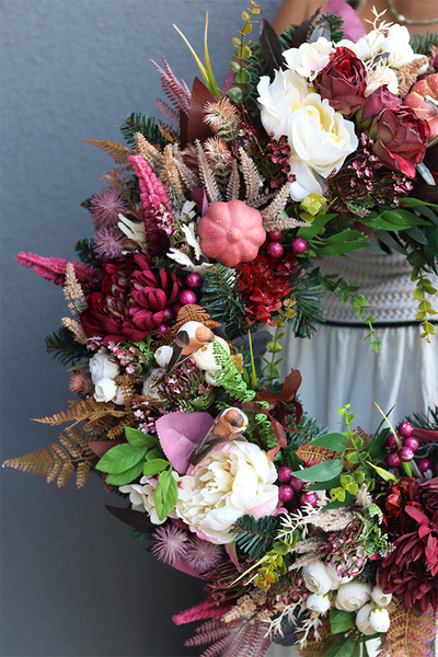 Ylenne, okazały jesienny wianek z dyniami