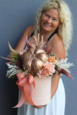 Beige Pumpkin, welurowy flowerbox jesienny, wym.40x40x30cm