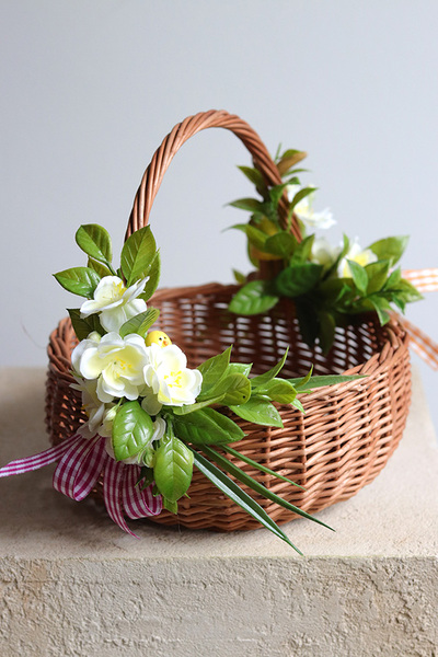 Franciszka, dwustronnie dekorowany koszyczek wielkanocny