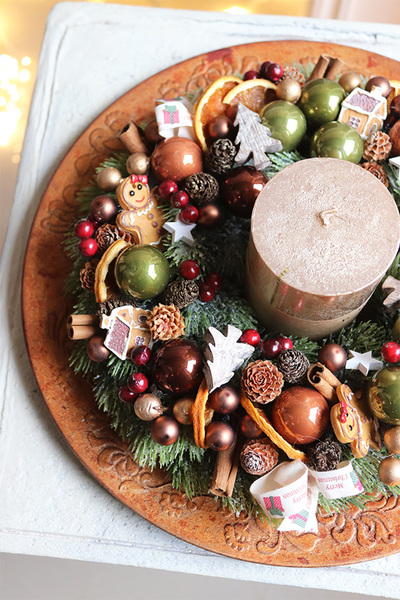 Miedziany 2, świąteczny stroik na talerzu
