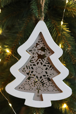 OD RĘKI Merry Xmas, drewniana zawieszka choinka, wym.14,5x1x30cm