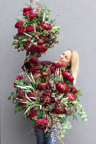 Burgunde, komplet dekoracji nagrobnych, kompozycja & bukiet 