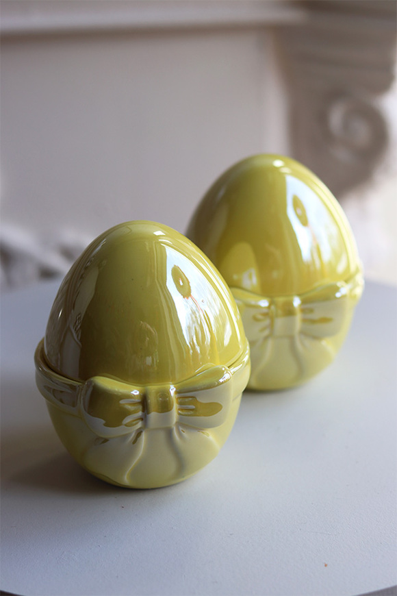 Yellow Easter, pojemnik ceramiczny jajko	