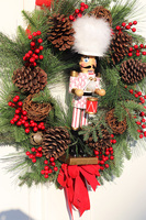 Dziadek do orzechów, wianek bożonarodzeniowy, wym.50cm