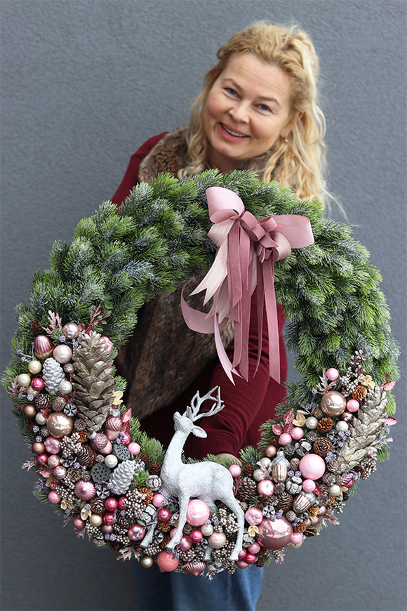 duży świąteczny wianek, Ze Srebrnym Jeleniem, śr.63cm