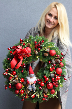 Mikołaj na Sankach LED, świąteczny wianek na drzwi, śr.45cm 