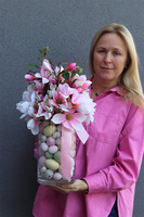 Magnolie Sweet Pink 3, wielkanocna kompozycja kwiatowa w szkle