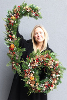 Green World, świąteczny wianek na drzwi z piernikami