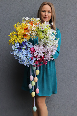 Tęczowa Idylla, wielkanocny wianek na drzwi z zawieszkami, śr.50cm