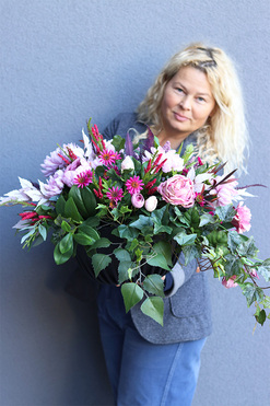 Nerute, kompozycja nagrobna w misie, wym.37x90cm