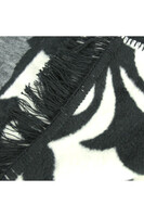 Makao, miękki koc z frędzlami