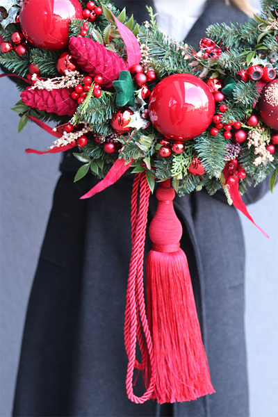 Red Dekor, klasyczny bożonarodzeniowy wieniec z chwostem, śr.65cm