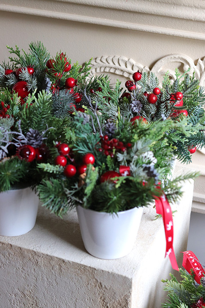 Figaro Hilton Mini, świąteczny stroik z jagodami