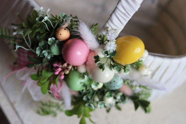 Pastelis, dekorowany koszyczek wielkanocny