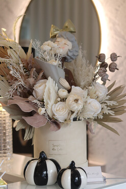 Perfect Lady, welurowy flowerbox z lalką, wys.60cm 