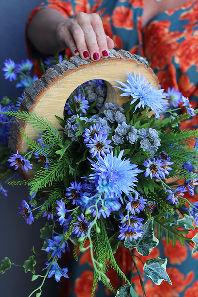 Meruta Angels, dekoracja nagrobna na plastrze drewna