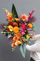 Ramenia, pomarańczowa wiązanka nagrobna