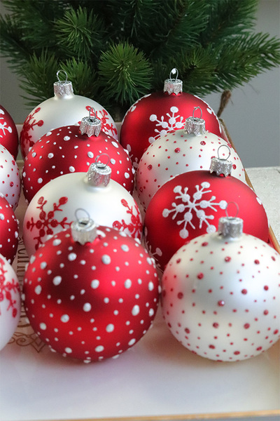 Polska Zima, szklane bombki w pudełku