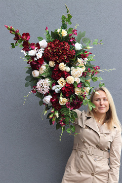 Ortelia Bordo, nagrobna kompozycja w misie, dł.80cm