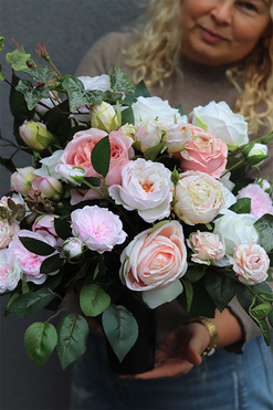 Cabellia, bukiet nagrobny we wkładzie, dł.57cm 