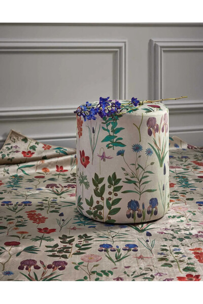 Marigold Essenza, pufa welurowa w kwiaty