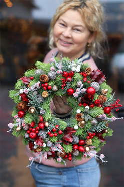 Czerwień Dekora, świąteczny wianek na drzwi, śr.30cm