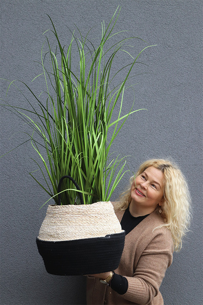 Traviata Basket, sztuczna trawa w koszu