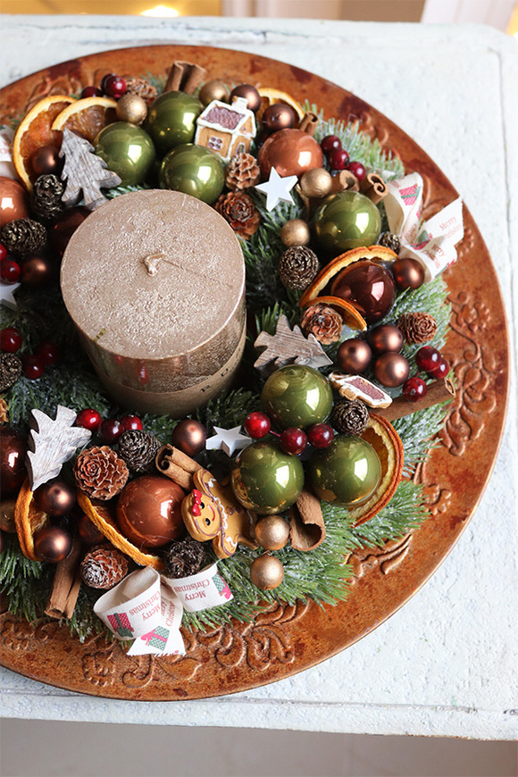 Miedziany 2, świąteczny stroik na talerzu