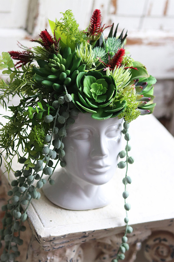 efektowna kompozycja sukulenty w głowie, Crazy Head White 2, wys.28cm